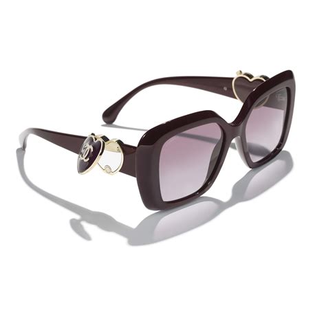 Óculos de sol Chanel CH5518 Charming Heart Eyewear Collection.